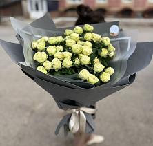 Букет Белые кустовые розы Солинеро в Тукуе-Мектебе